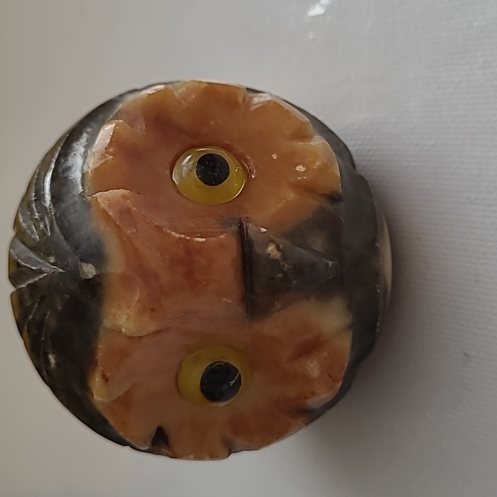Genuine Alabaster hand carved I Italy owl paperweight 2 1/4"